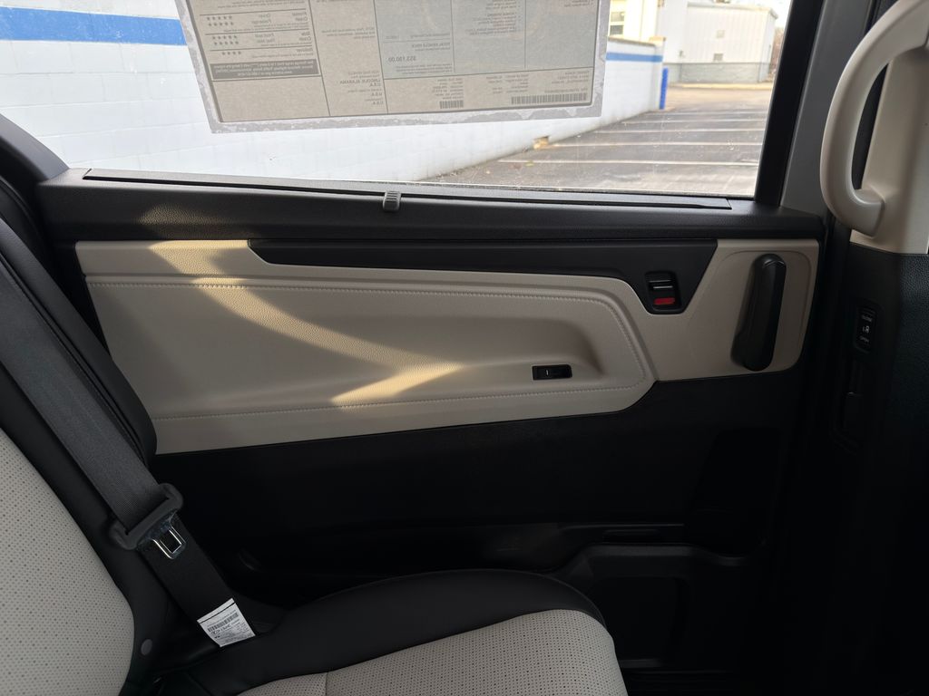 Thumbnail: 2026 Honda Odyssey - 21