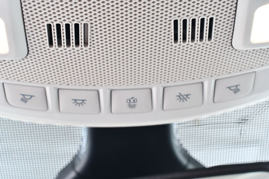 Used 2023 White Ford SEL image 33