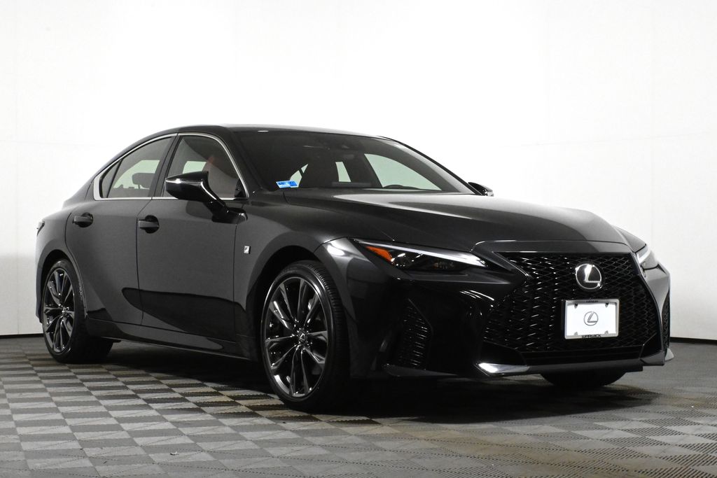 Thumbnail: 2023 Lexus IS - 9
