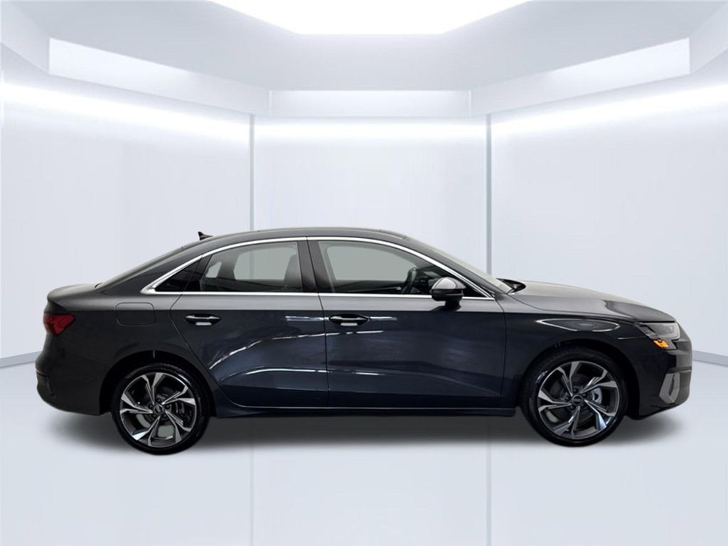 Thumbnail: 2022 Audi A3 - 9