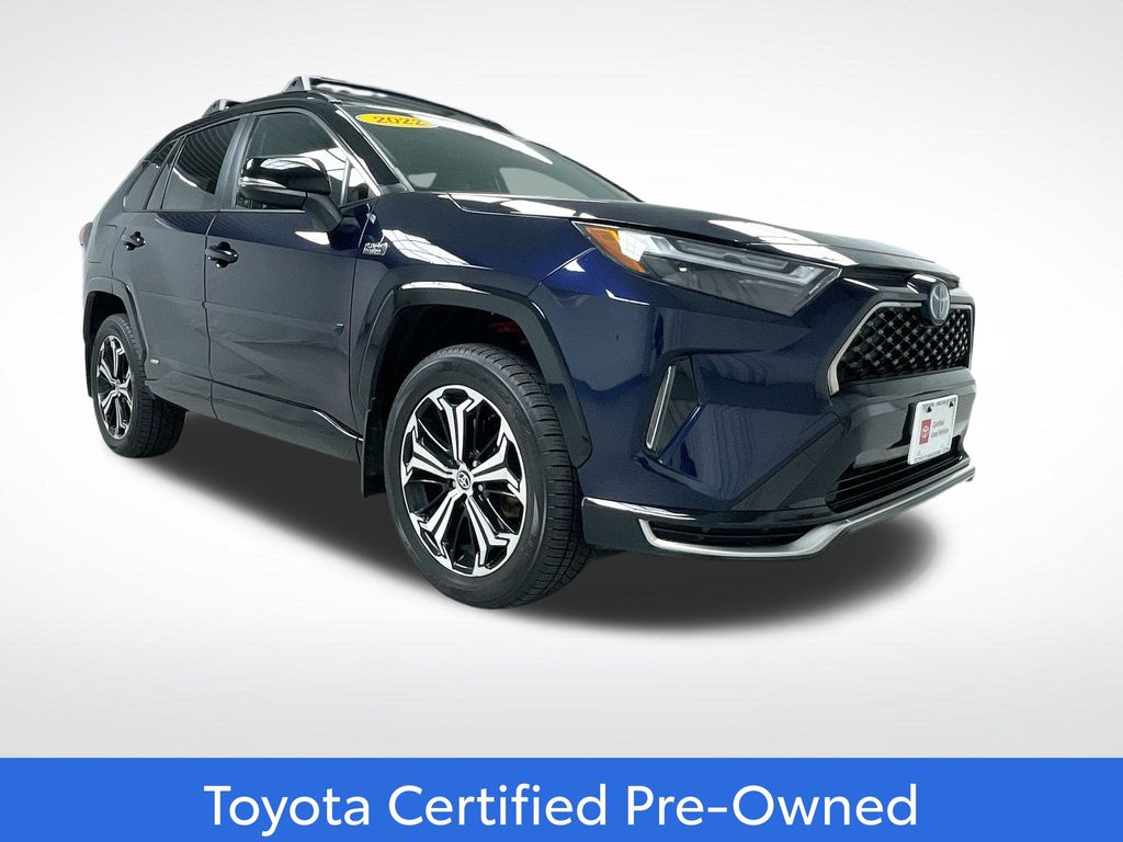 2022 Toyota RAV4 XSE's photo