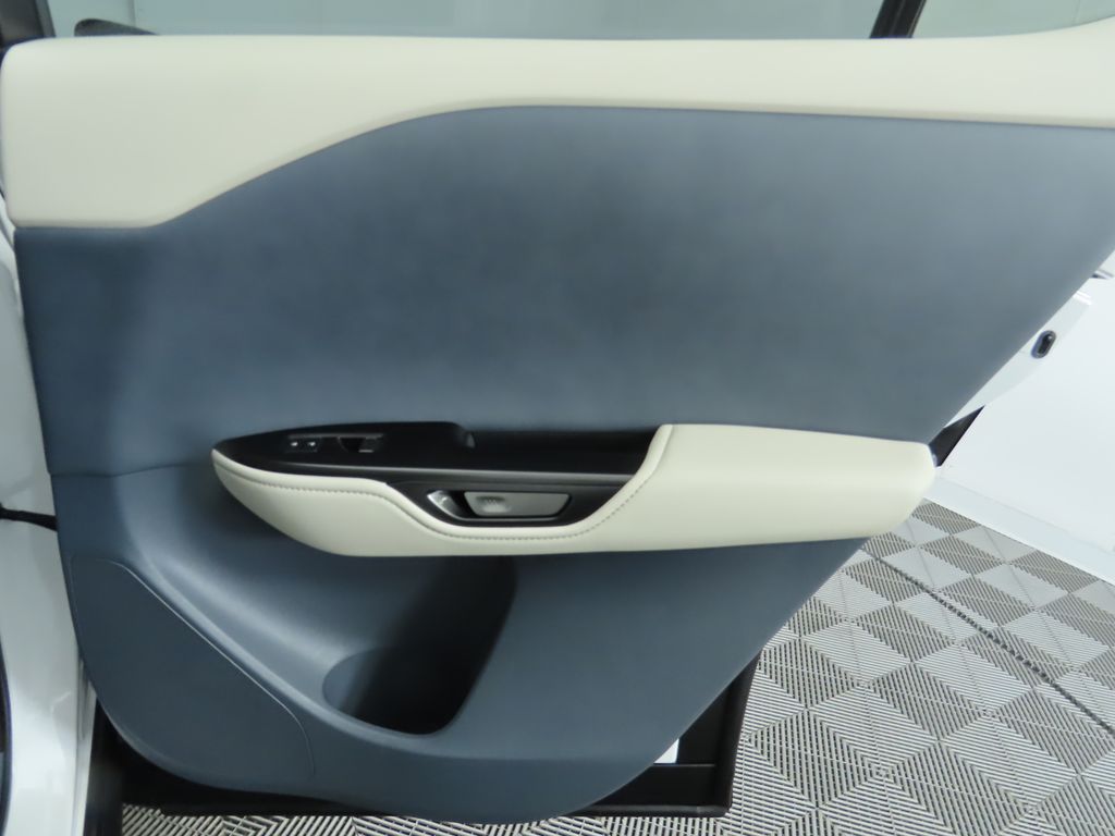 2024 Lexus RZ 300e 28