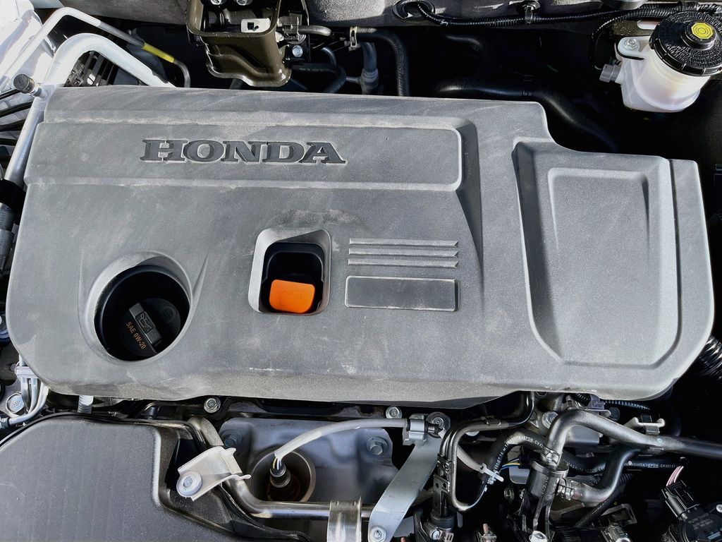 Used 2022 White Honda Touring 2.0T image 32