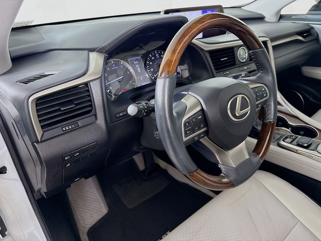 Thumbnail: 2018 Lexus RX - 9