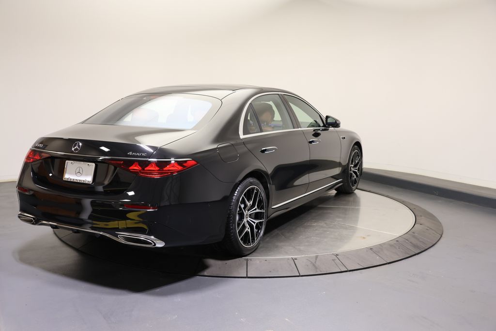 Thumbnail: 2027 Mercedes-Benz S-Class - 7