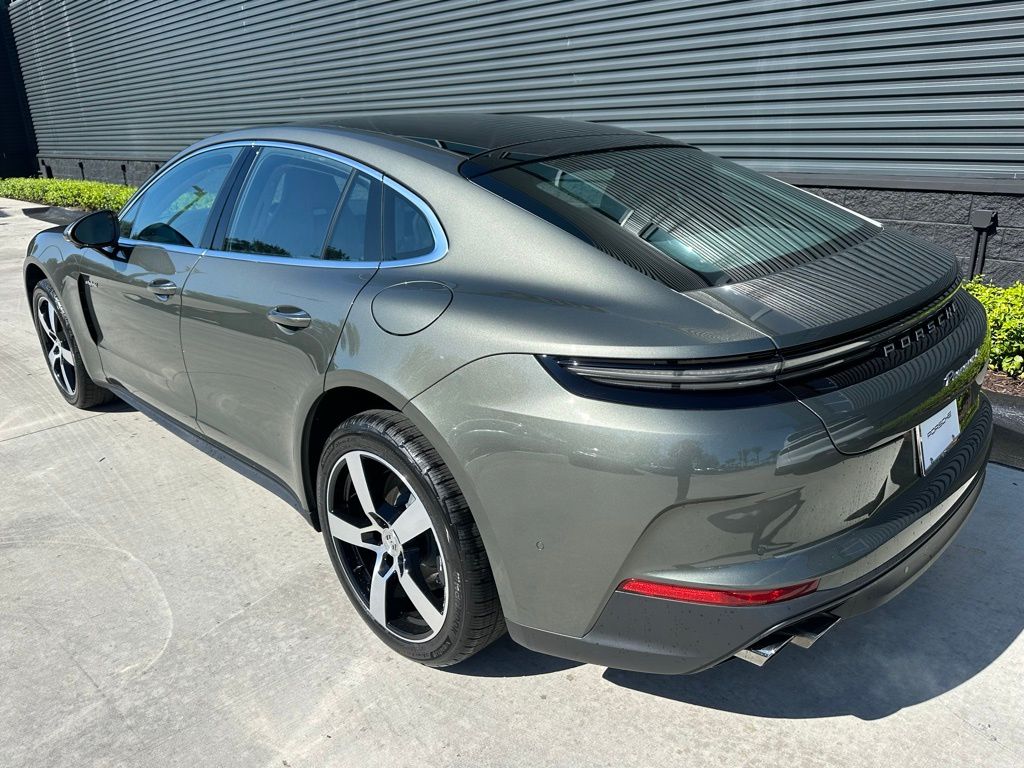 Thumbnail: 2026 Porsche Panamera - 3