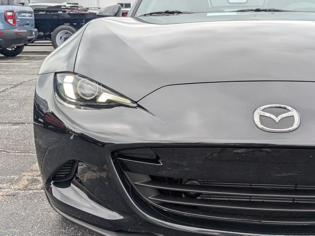 2025 Mazda MX-5 Miata Sport