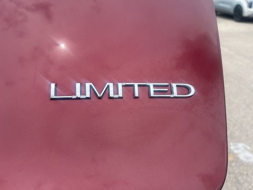 2018 Chrysler Pacifica Limited photo
