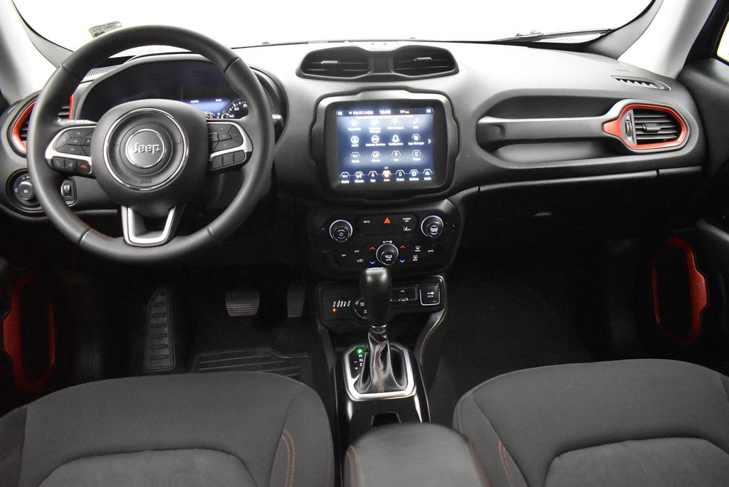 Thumbnail: 2023 Jeep Renegade - 26