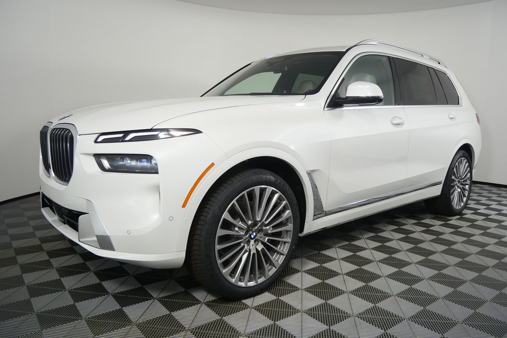 Thumbnail: 2026 BMW X7 - 8
