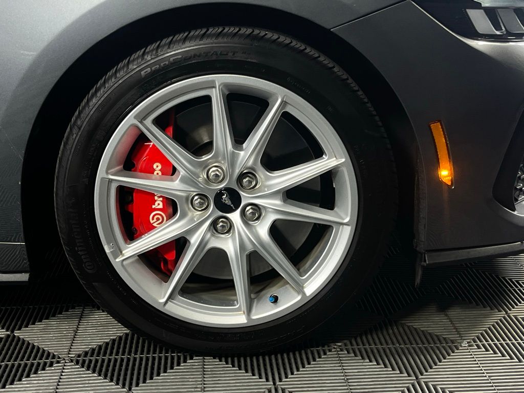 Used 2024 Gray Metallic Ford GT Premium image 12