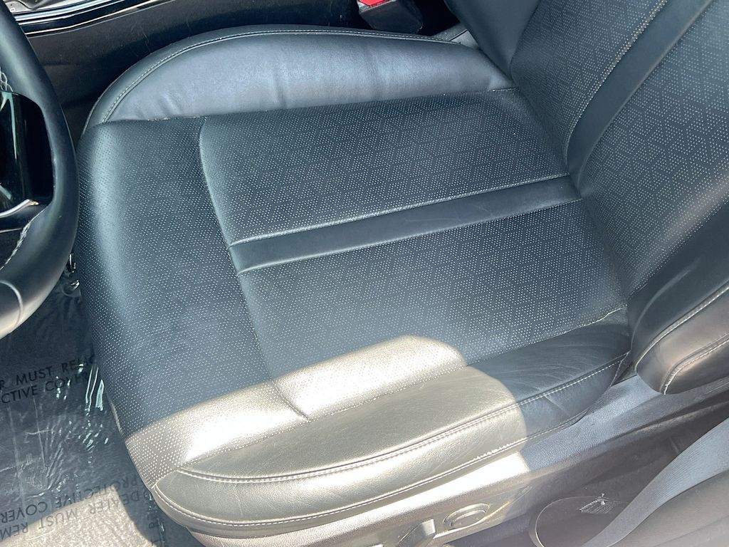 Used 2021 Red Kia SX image 20