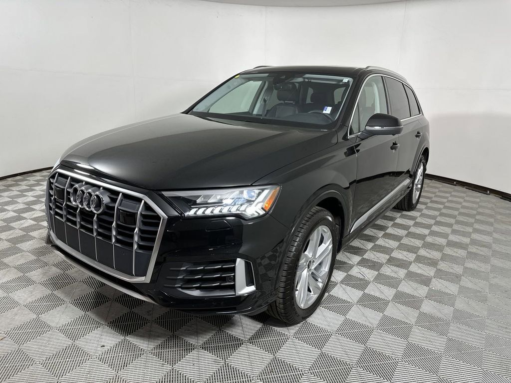 2023 Audi Q7 55 Premium Plus 3