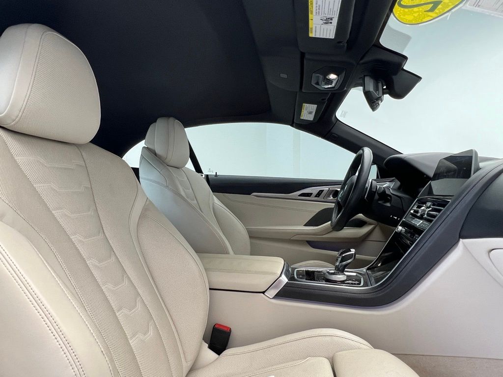 2022 BMW 8 Series M850i xDrive 11