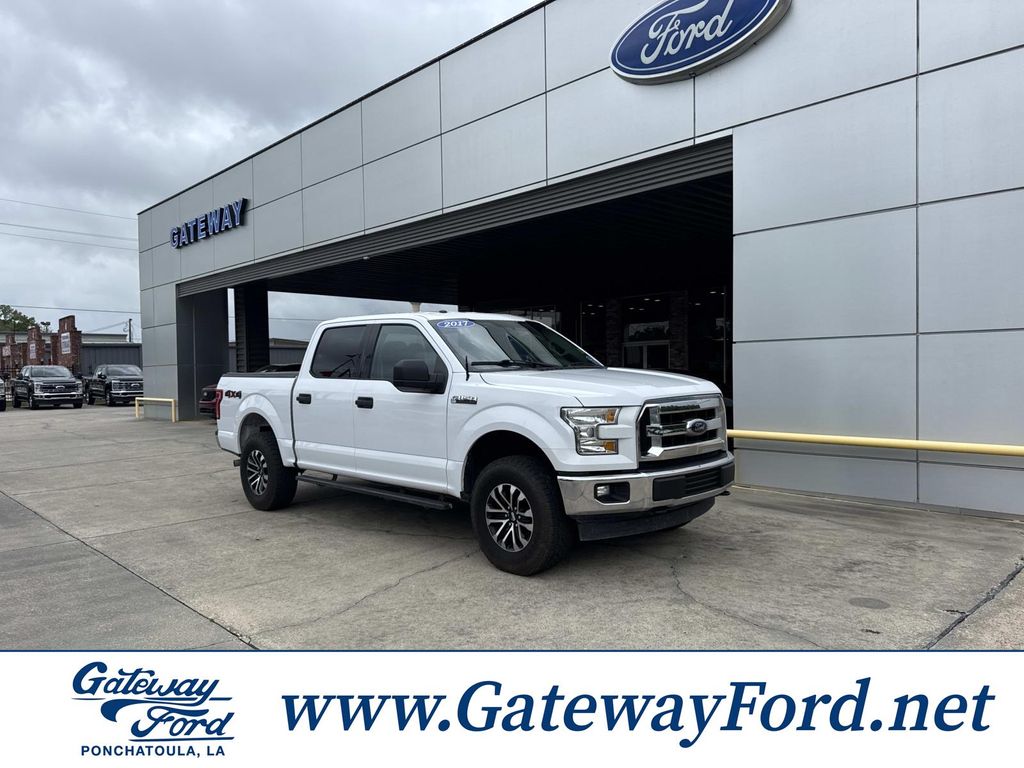 Oxford White 2017 Ford F-150 XLT SuperCrew 4WD Pickup Truck Four-Wheel Drive 6-Speed Automatic