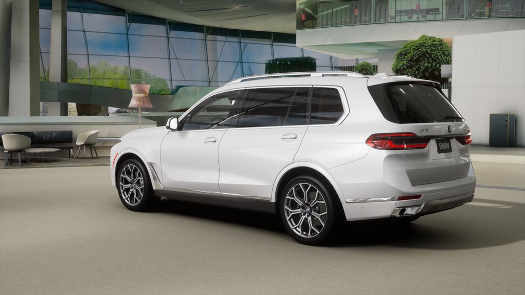 Thumbnail: 2026 BMW X7 - 30