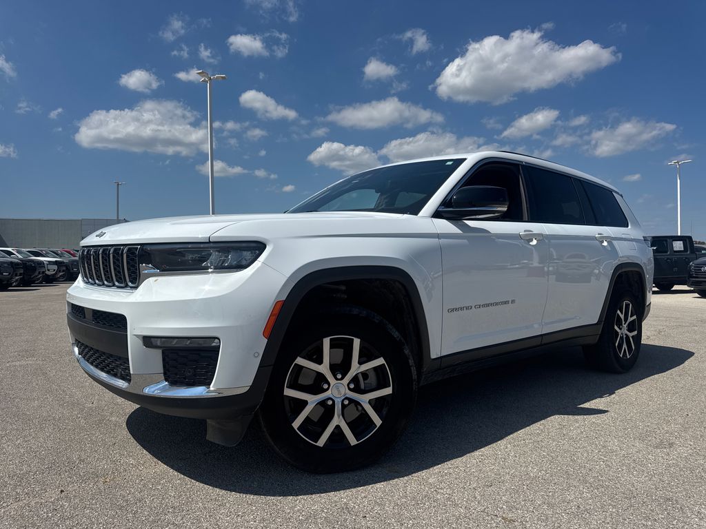 Bright White Clearcoat 2024 Jeep Grand Cherokee L SUV / Crossover Four-Wheel Drive 8-Speed Automatic