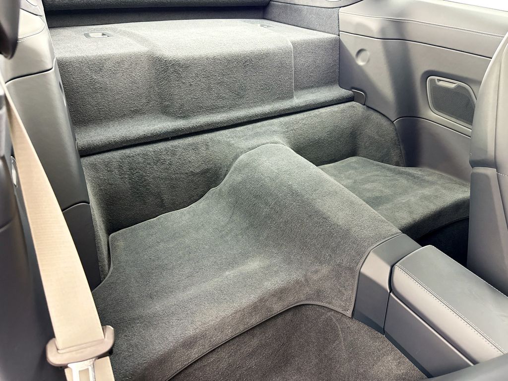 Thumbnail: 2025 Porsche 911 - 23