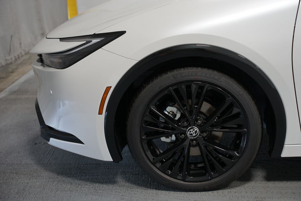 Thumbnail: 2026 Toyota Prius - 5