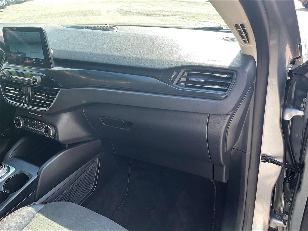 2022 Ford Escape — photo 13