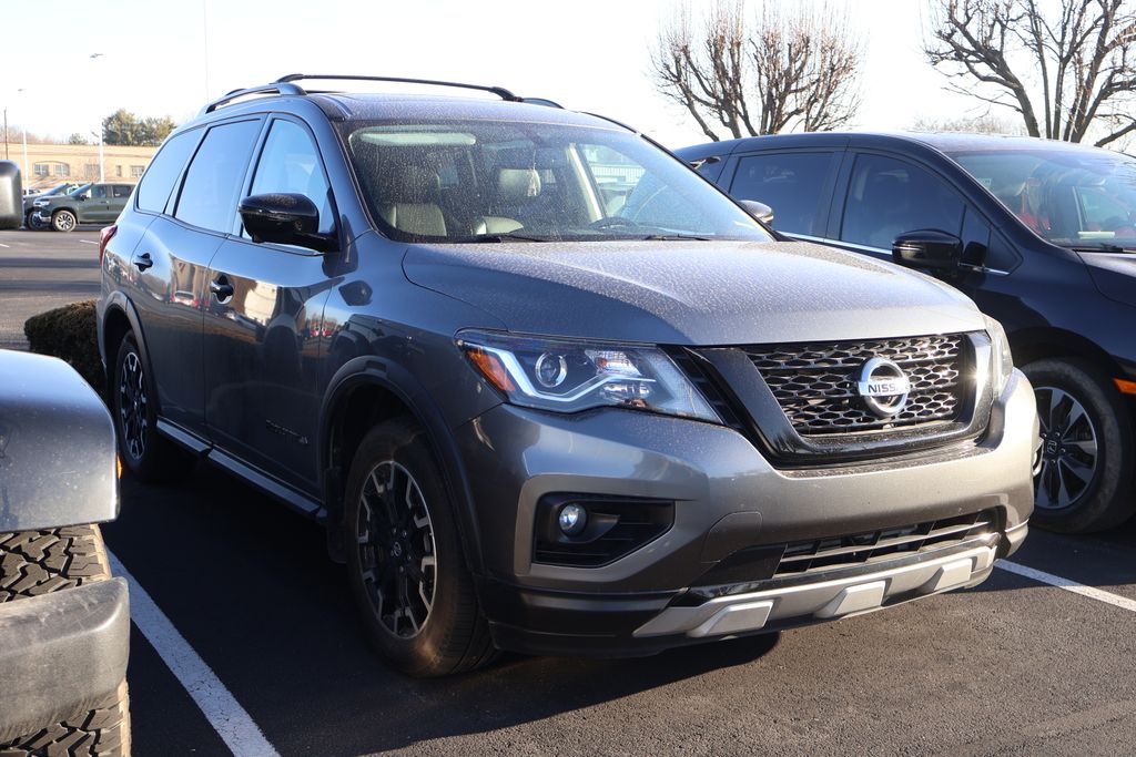 2020 Nissan Pathfinder SL 3