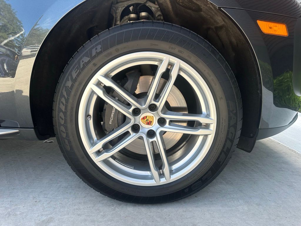 Thumbnail: 2025 Porsche Macan - 15