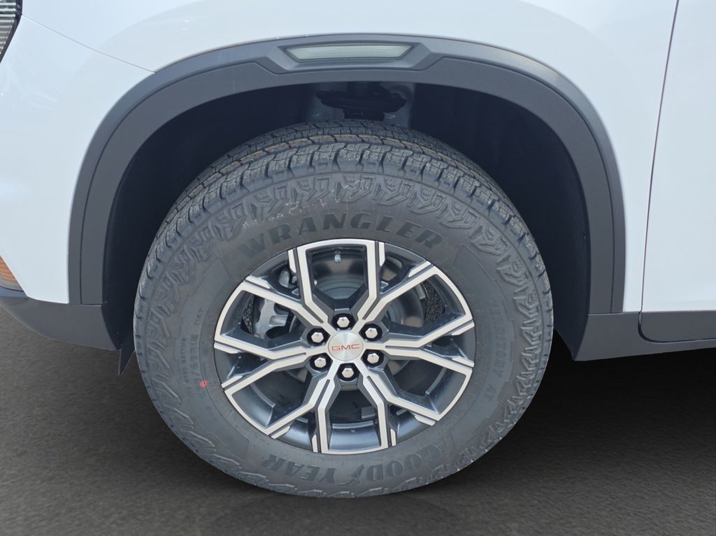 New 2026 White GMC AT4 image 4