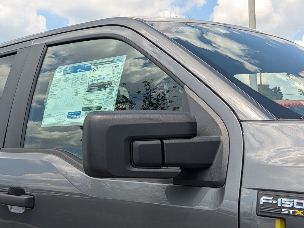 2025 Ford F-150 STX