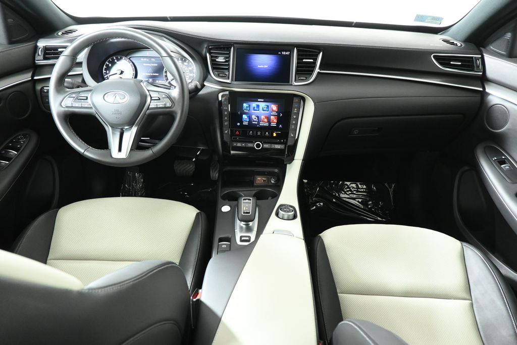 Thumbnail: 2025 INFINITI QX55 - 4