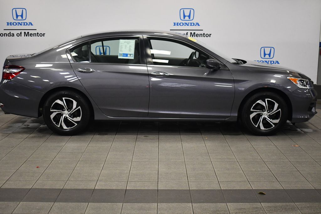 Thumbnail: 2016 Honda Accord - 8