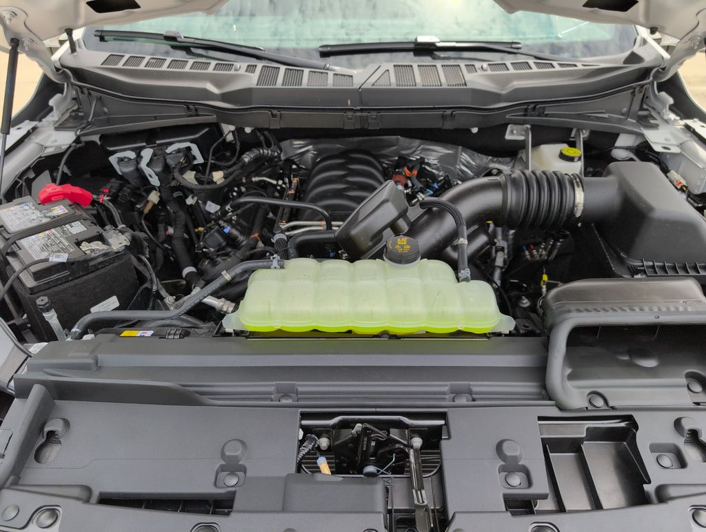 New 2026 White Ford Lariat image 33