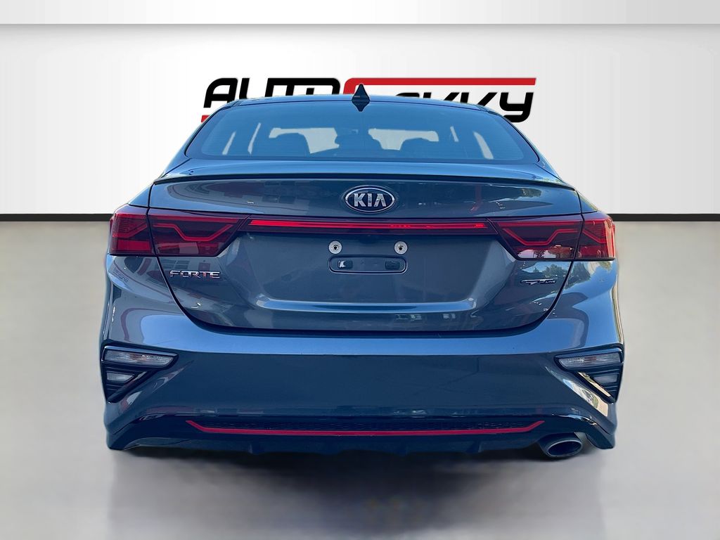 Used 2020 Gray Kia GT-Line image 6