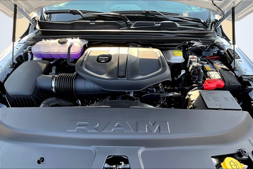 2026 Ram 1500 Laramie - 9