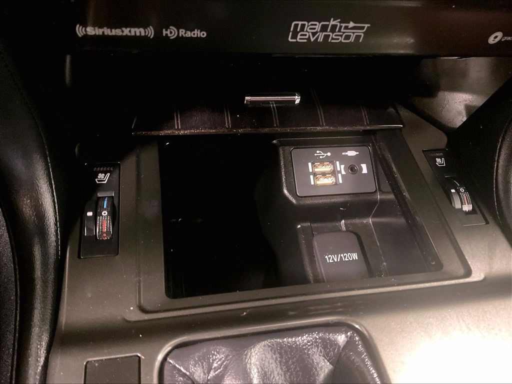 2022 Lexus GX — photo 28