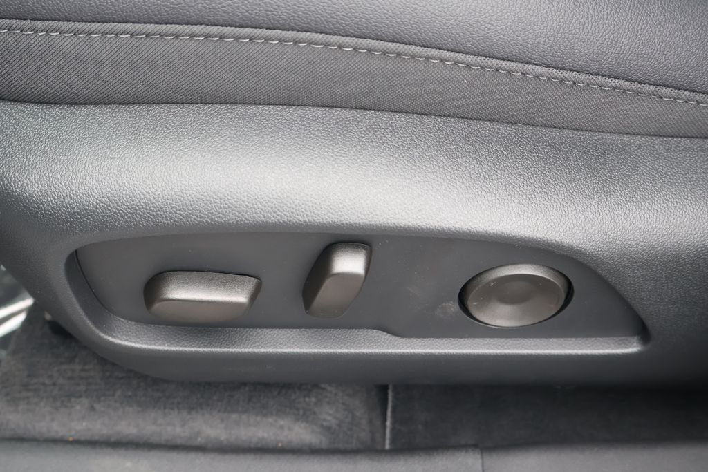 Thumbnail: 2026 Chevrolet Equinox - 17