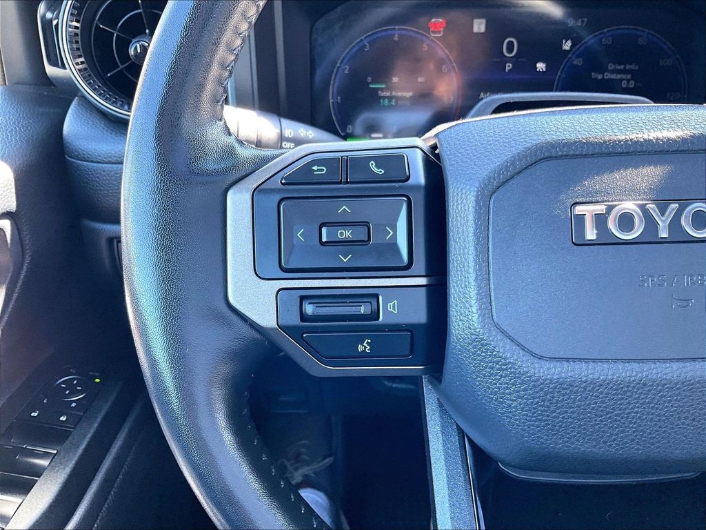 2025 Toyota Land Cruiser — photo 23