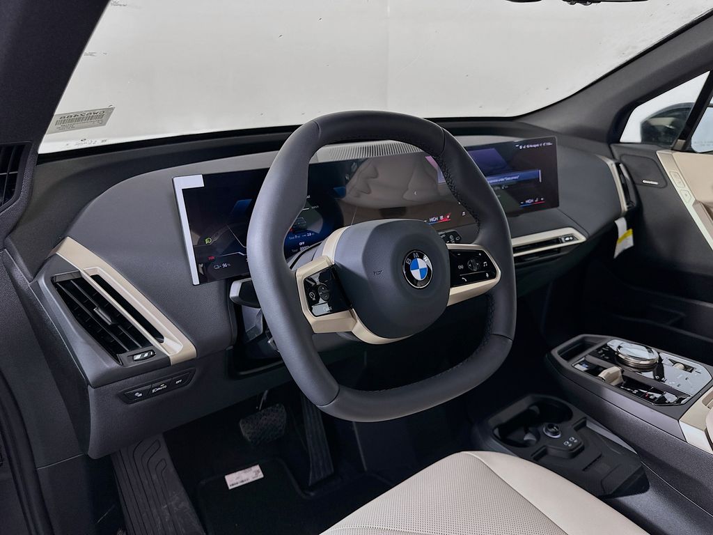 Thumbnail: 2026 BMW iX - 9