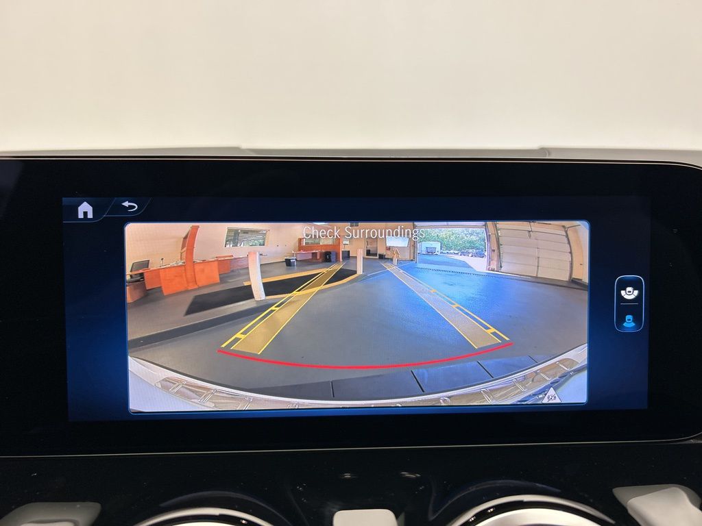 Thumbnail: 2025 Mercedes-Benz GLA - 18