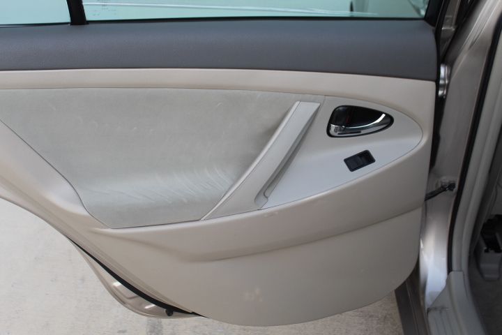 Used Car 2009 Toyota Camry  Le For Sale Under $10,000 In Georgetown, Texas