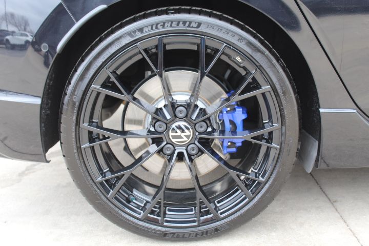 Used Car 2022 Volkswagen Golf R  2.0t For Sale Under $40,000 In Georgetown, Texas