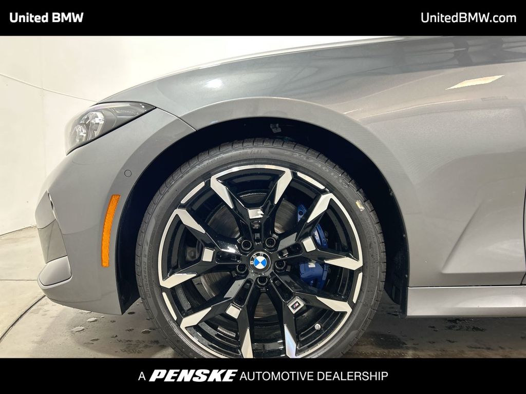 Thumbnail: 2025 BMW 3 Series - 10