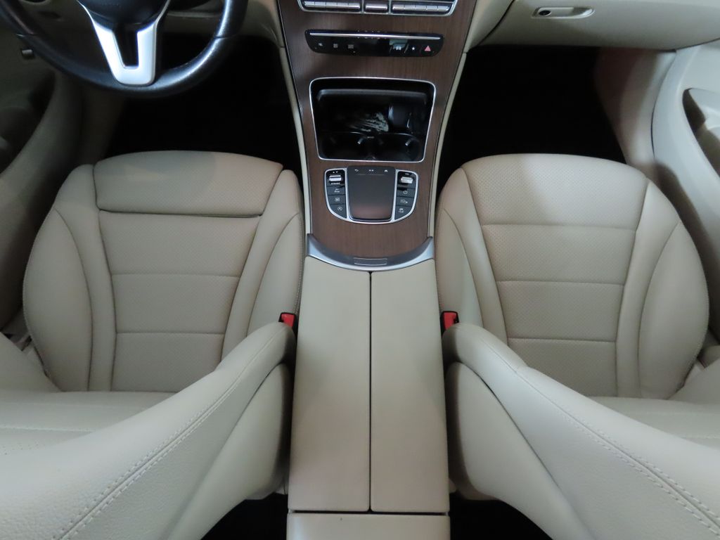 2022 Mercedes-Benz GLC 300 16