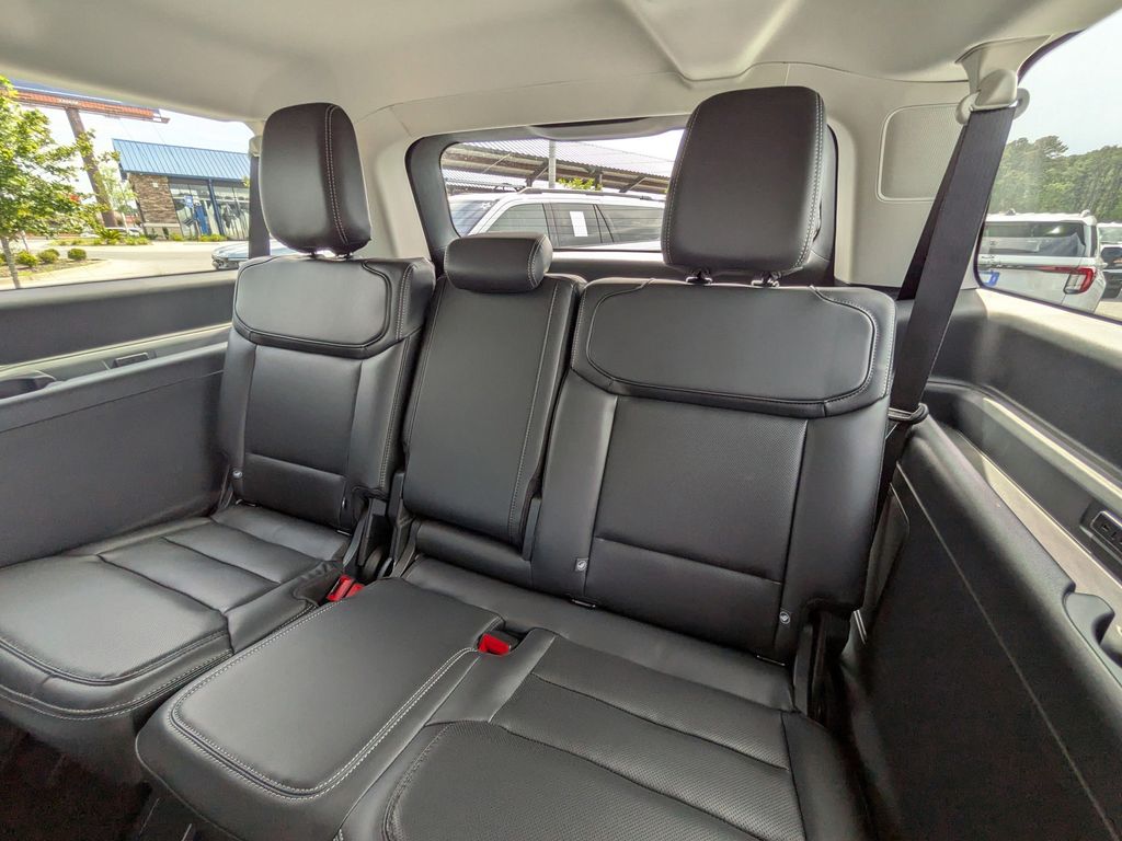 2026 Ford Expedition Max Platinum MAX