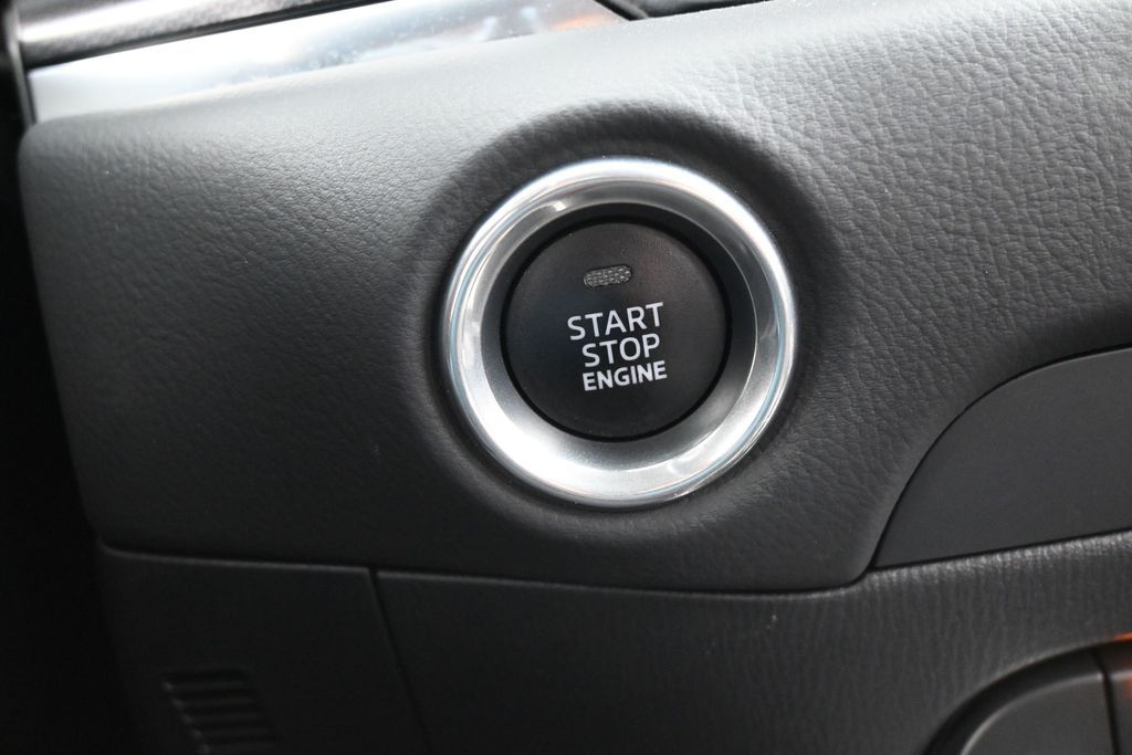 Used 2021 Polymetal Gray Mazda Carbon Edition image 29