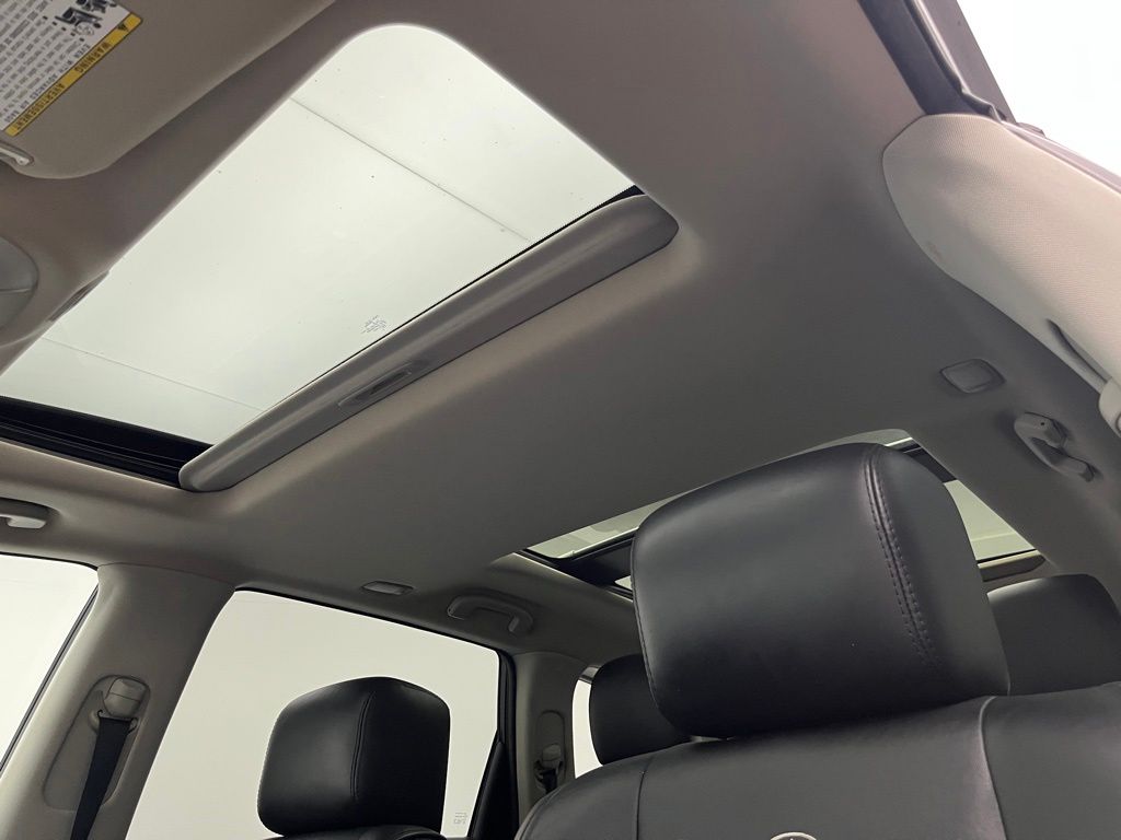 Thumbnail: 2013 INFINITI JX35 - 19