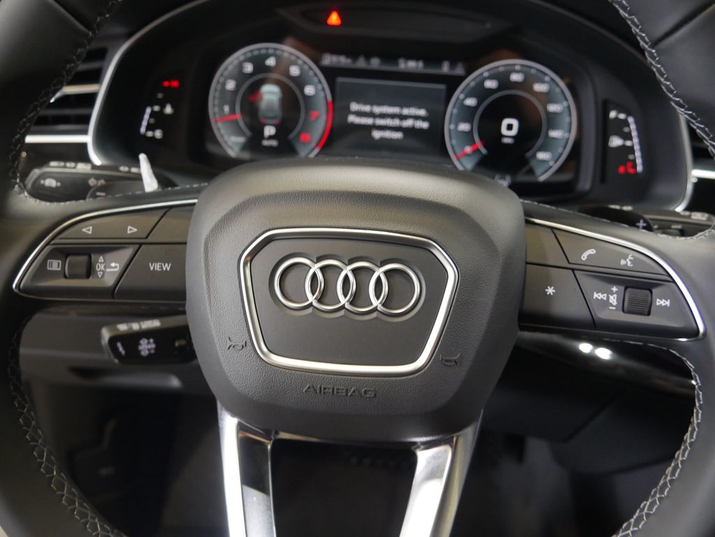 Thumbnail: 2026 Audi Q8 - 29