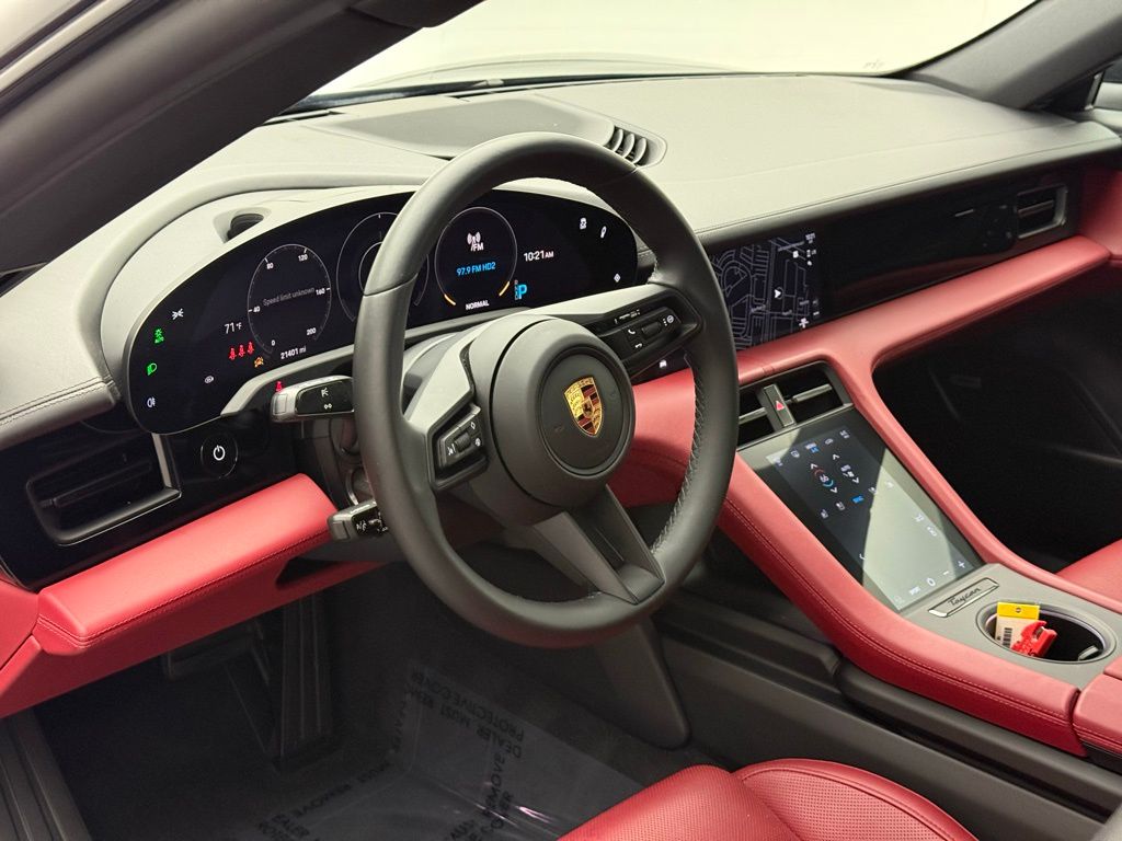 2022 Porsche Taycan  4
