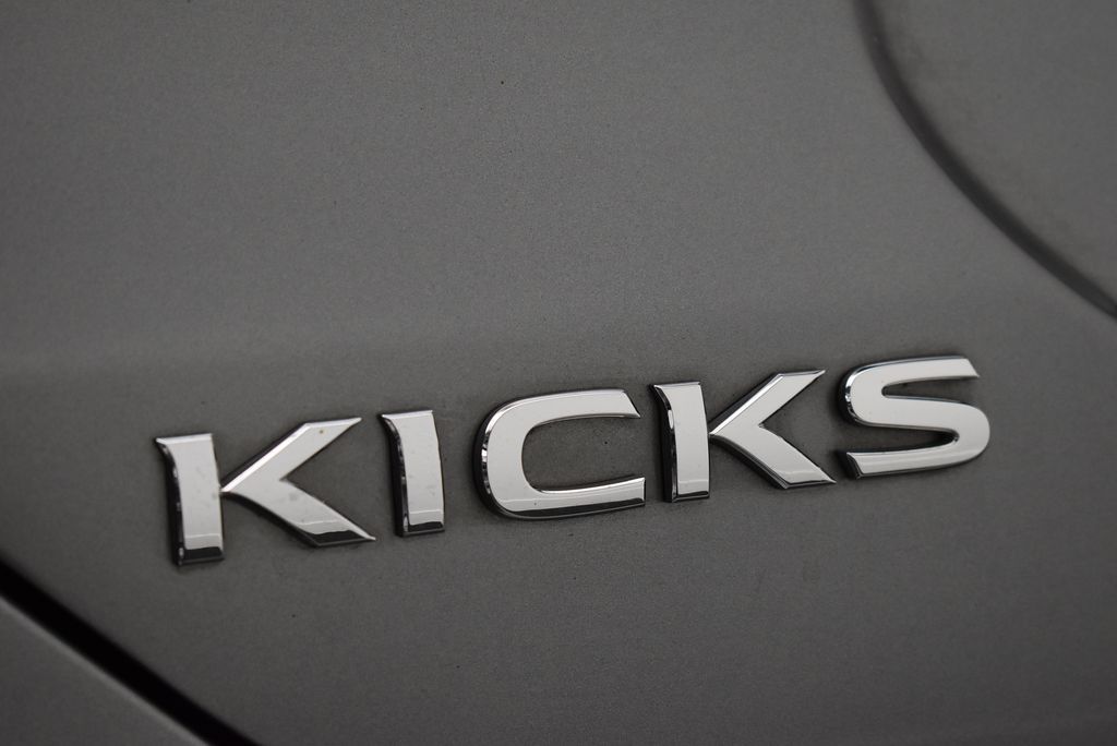Thumbnail: 2022 Nissan Kicks - 9