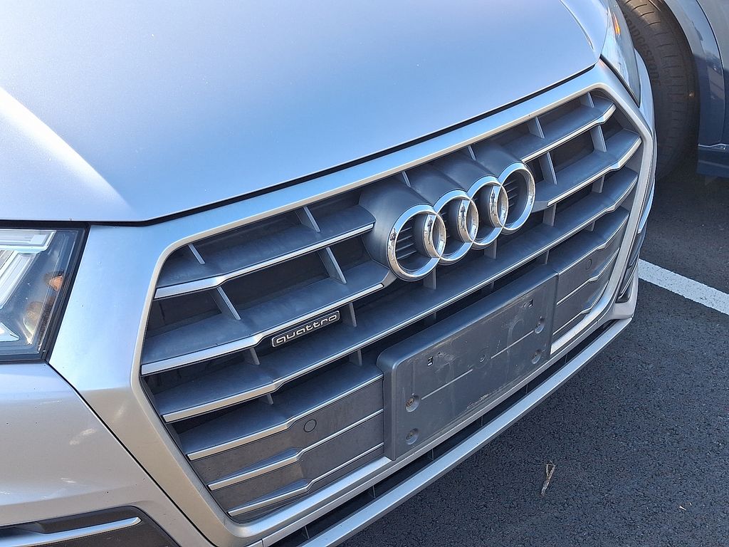 Thumbnail: 2018 Audi Q5 - 4