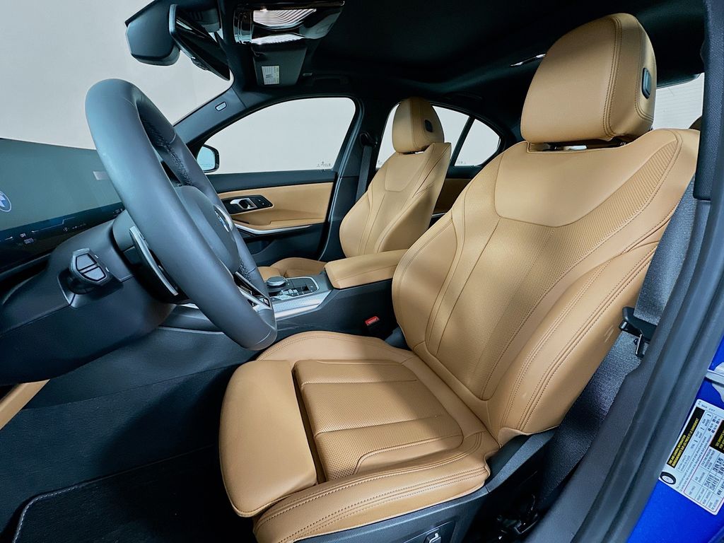 Thumbnail: 2025 BMW 3 Series - 16